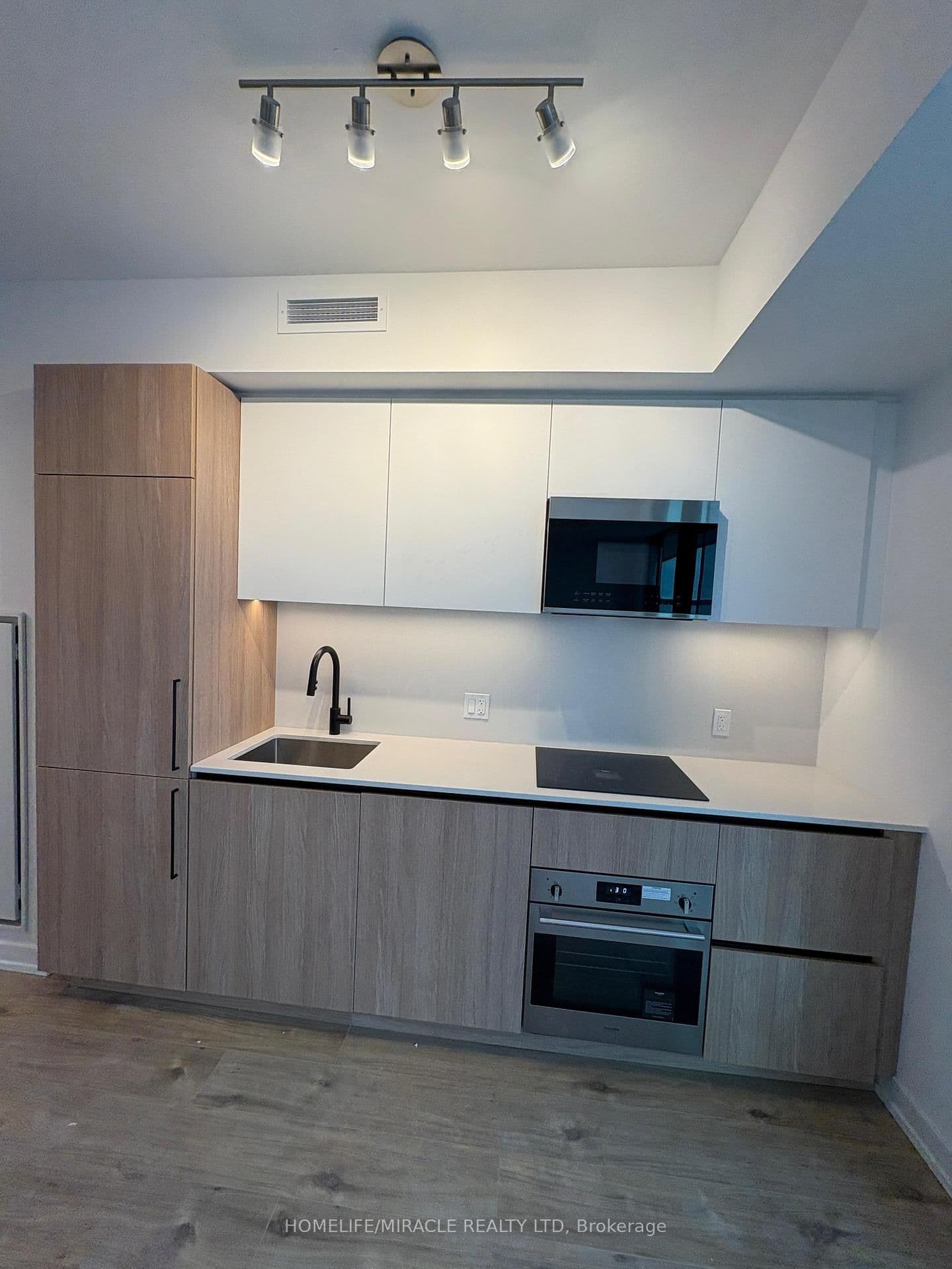 35 Parliament Street, Unit 2110 thumbnail 11
