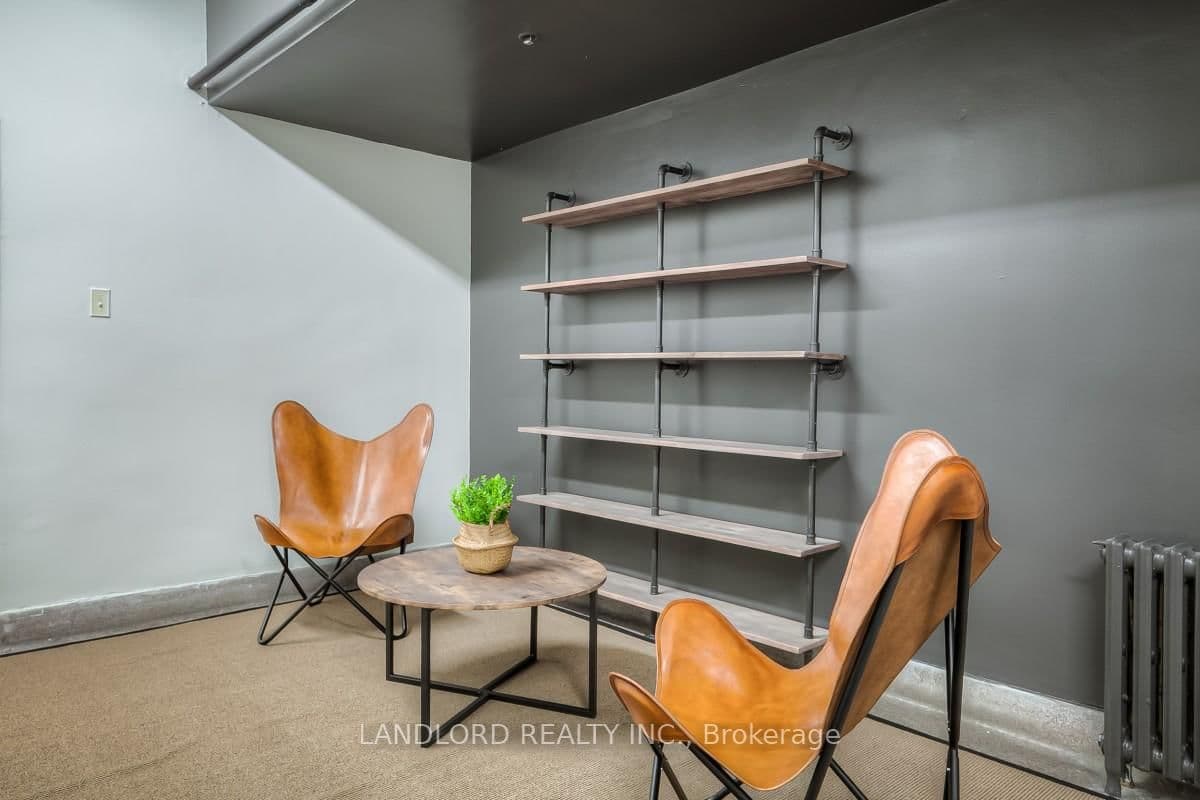 420 Eglinton Avenue E, Unit 301 thumbnail 13