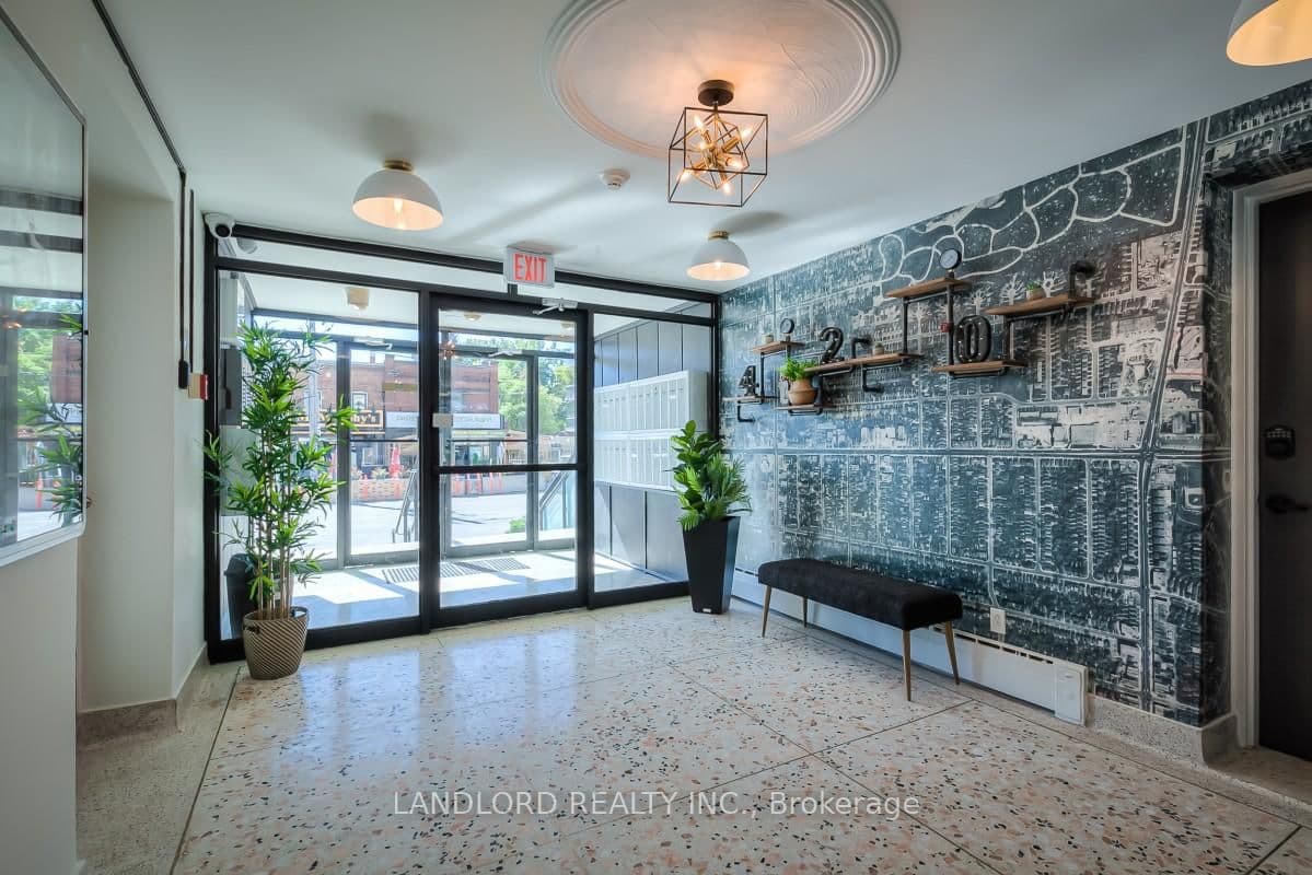 420 Eglinton Avenue E, Unit 301 thumbnail 14