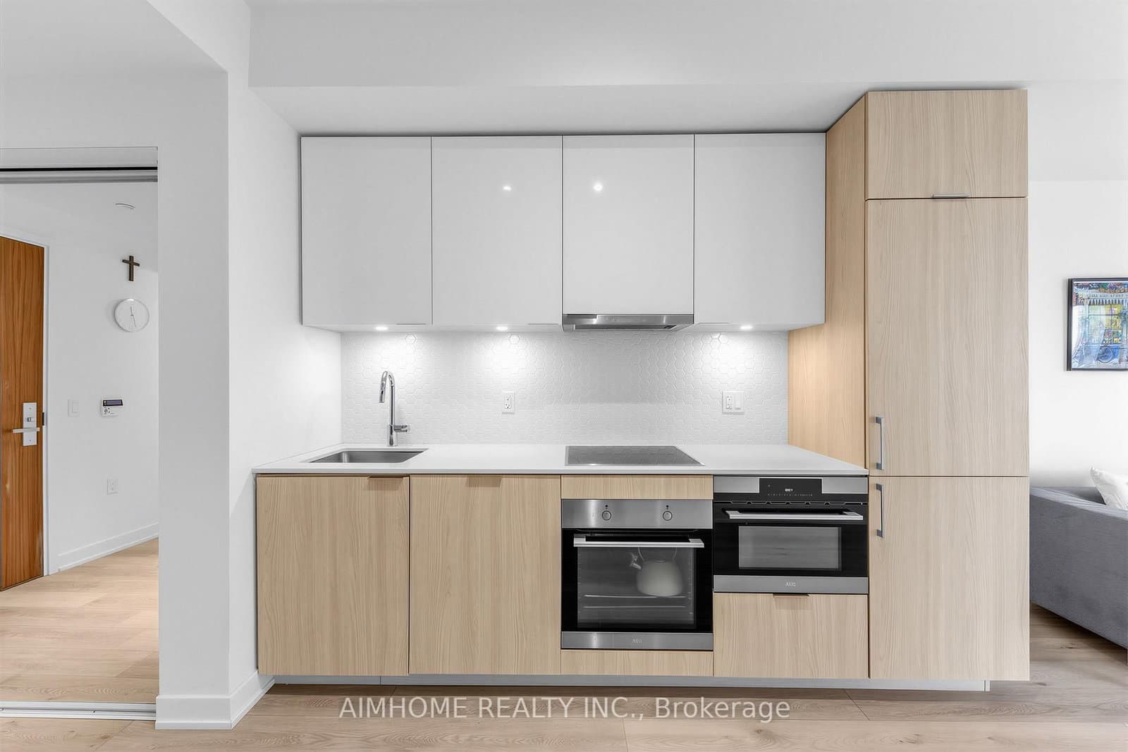 15 Queens Quay E, Unit 409 thumbnail 6