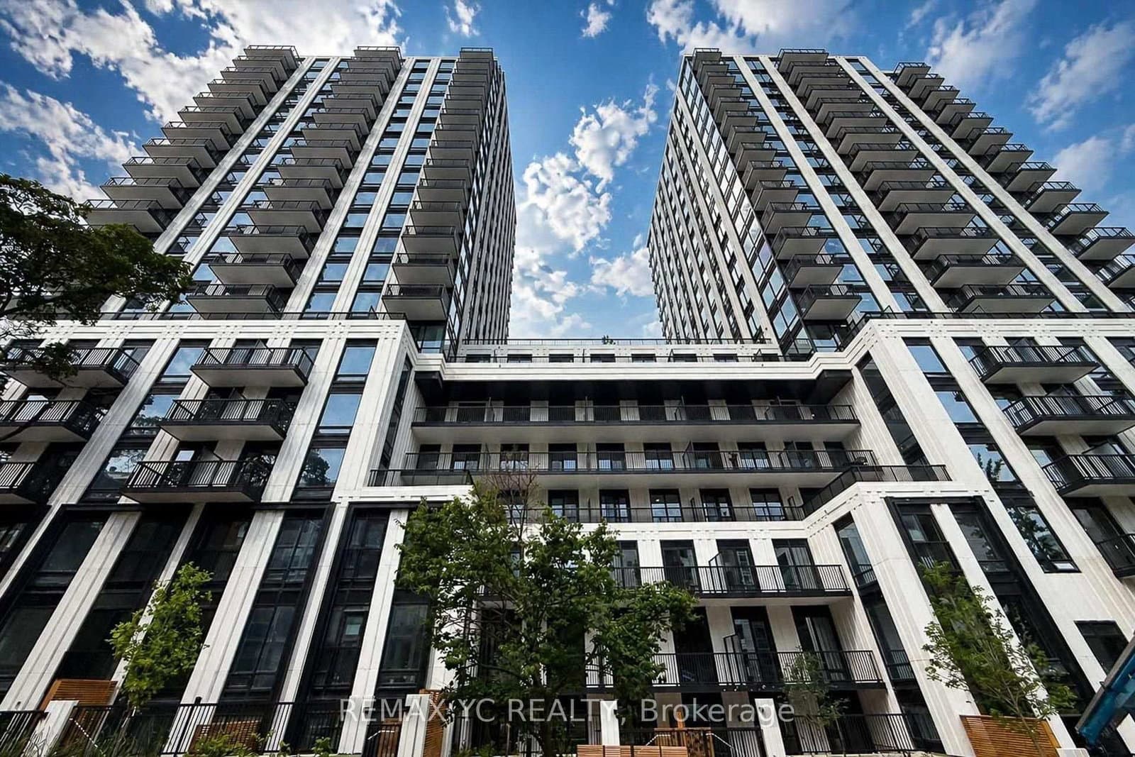 91 Montclair Avenue, Unit 706 thumbnail 24