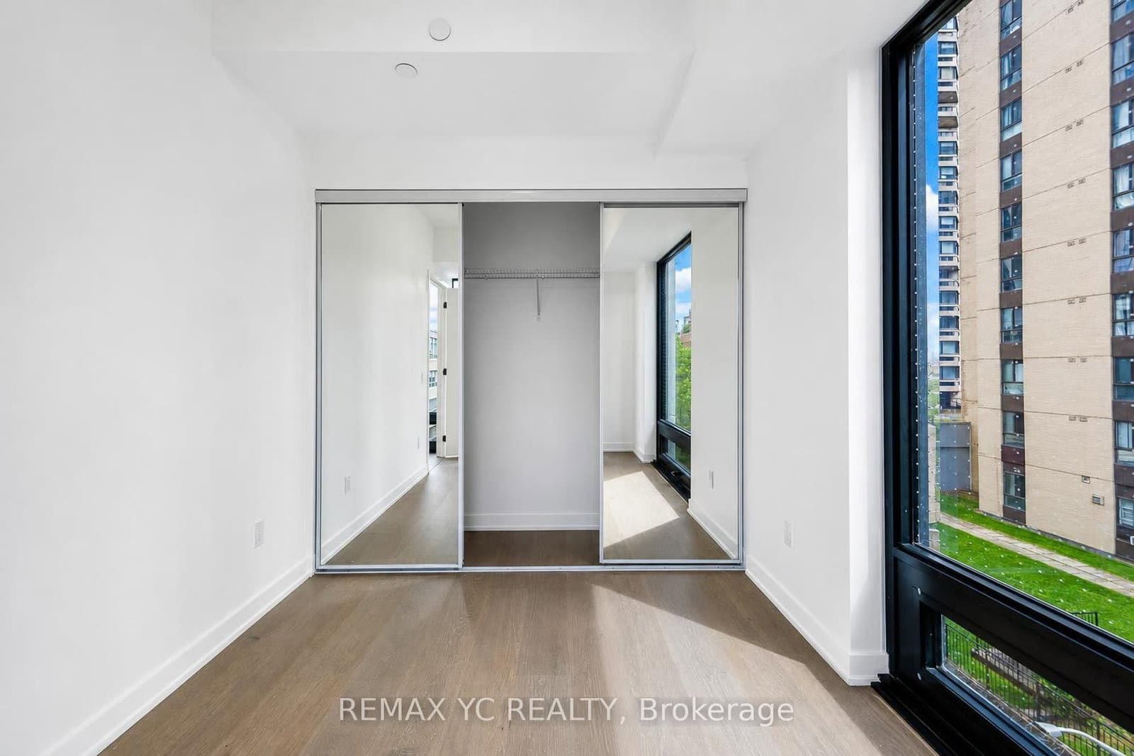 91 Montclair Avenue, Unit 706 thumbnail 8