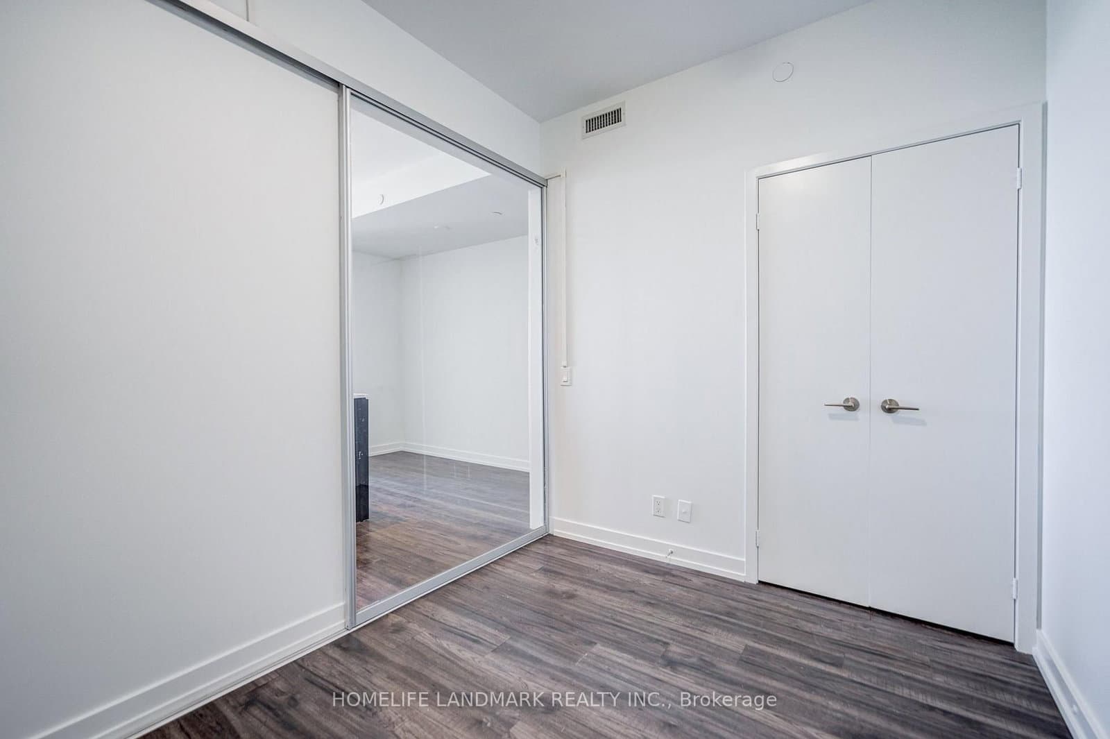 33 Helendale Avenue, Unit 601 thumbnail 26