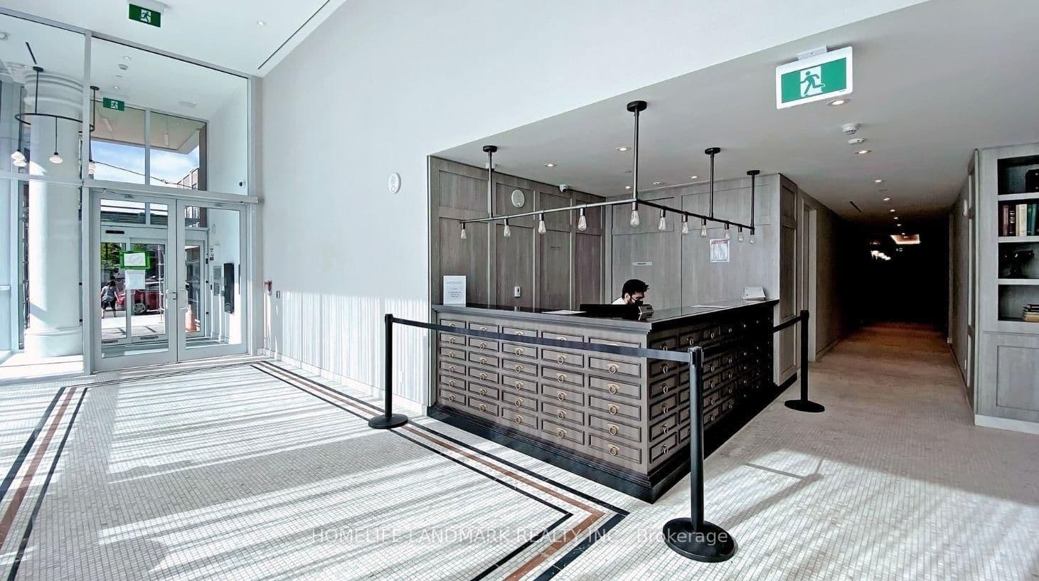 33 Helendale Avenue, Unit 601 thumbnail 37