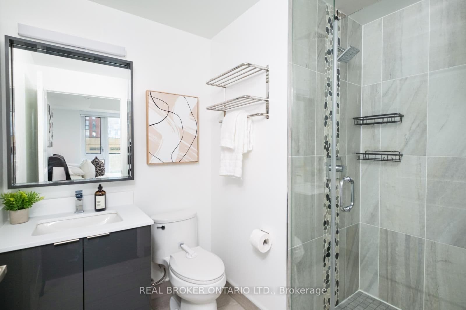 543 Richmond Street W, Unit 528 thumbnail 16