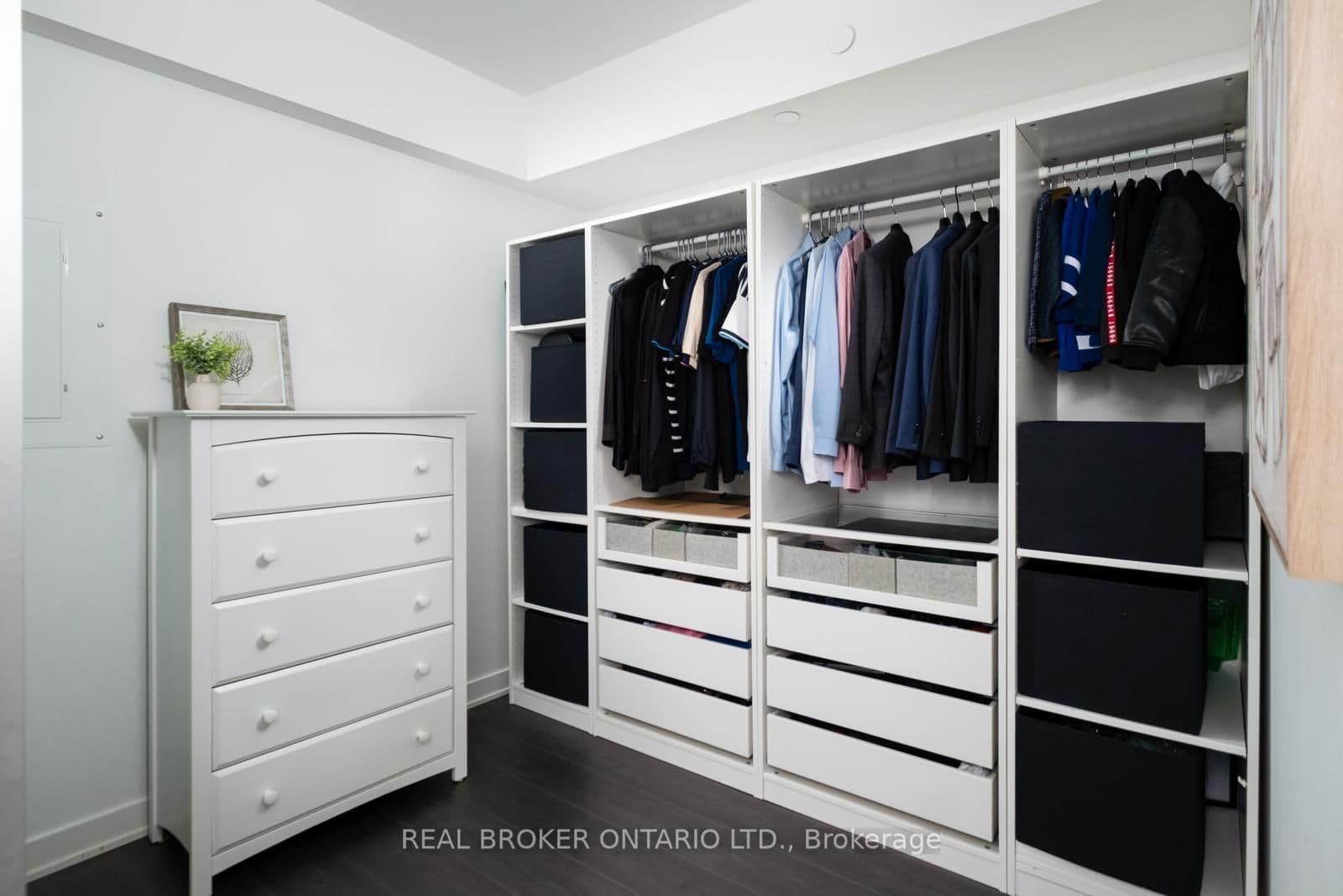 543 Richmond Street W, Unit 528 thumbnail 18