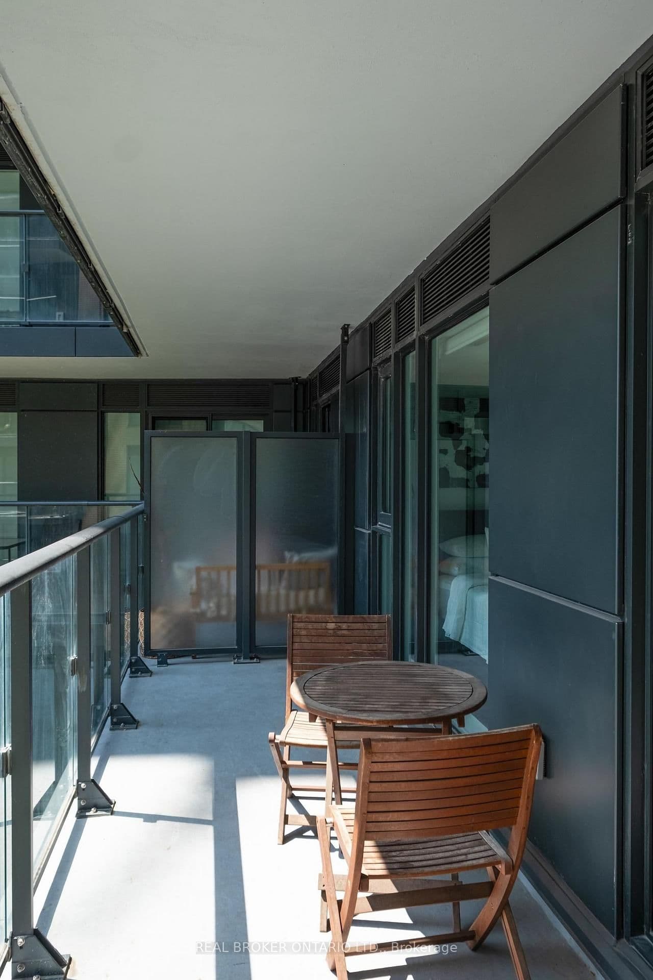 543 Richmond Street W, Unit 528 thumbnail 27