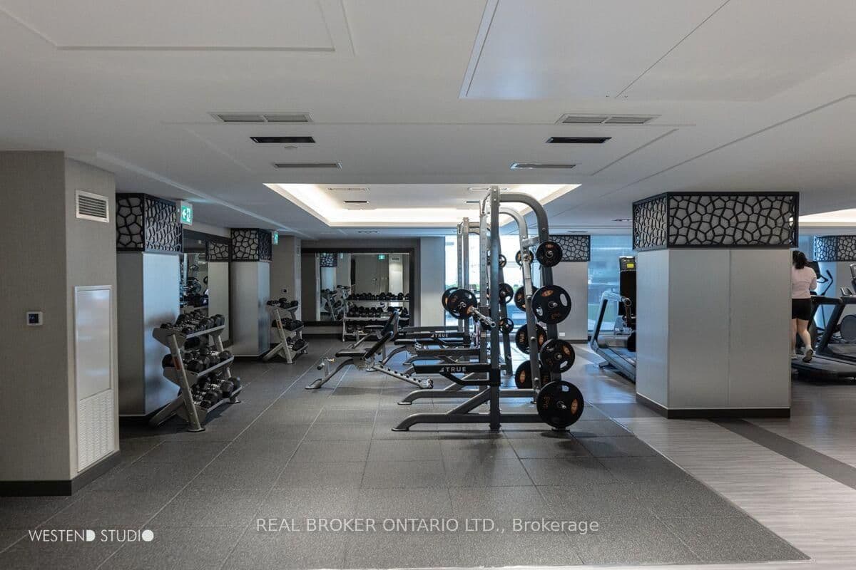 543 Richmond Street W, Unit 528 thumbnail 36