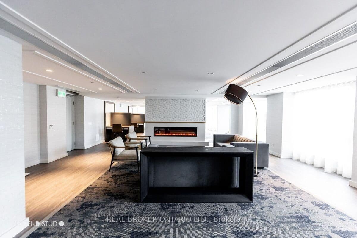 543 Richmond Street W, Unit 528 thumbnail 37