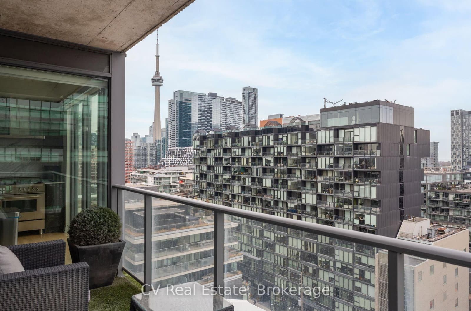 95 Bathurst Street, Unit 1305 thumbnail 20