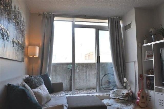 18 Stafford Street, Unit PH 15 thumbnail 2