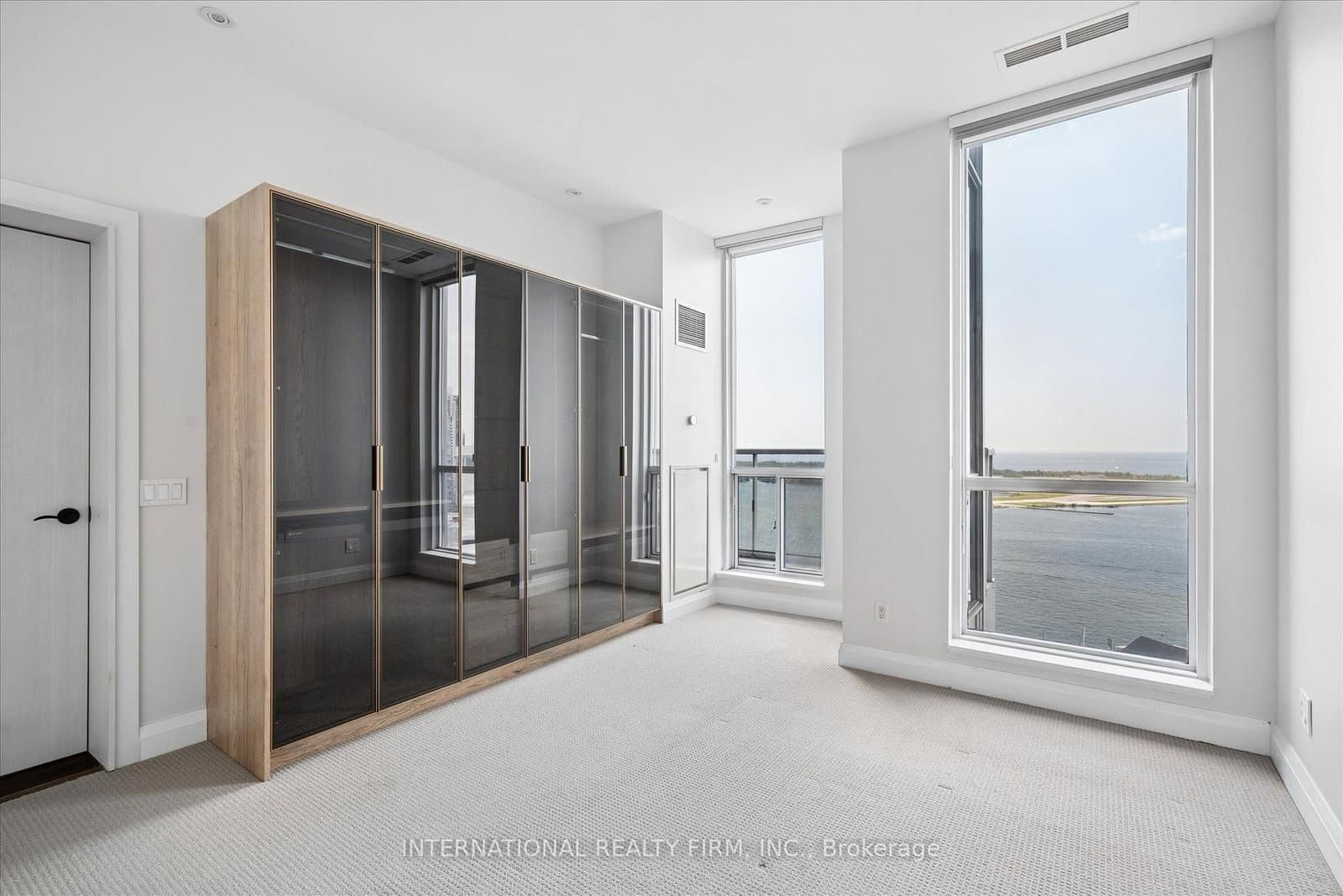 218 Queens Quay W, Unit Ph4 thumbnail 22