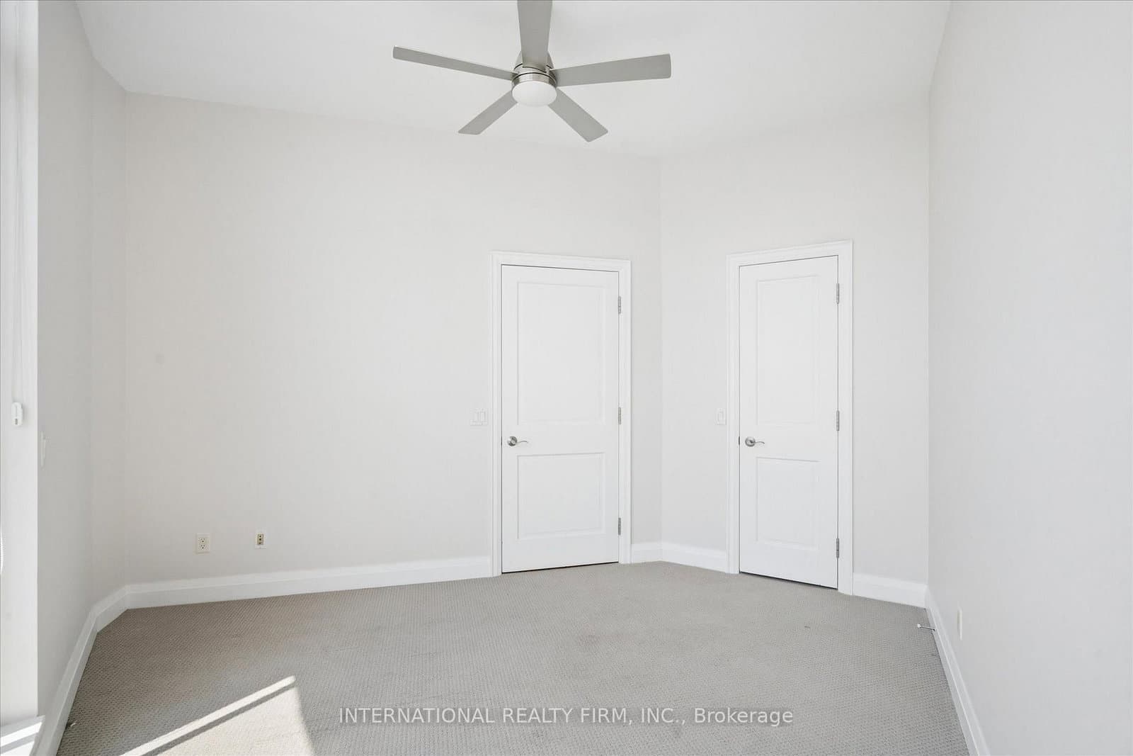 218 Queens Quay W, Unit Ph4 thumbnail 29