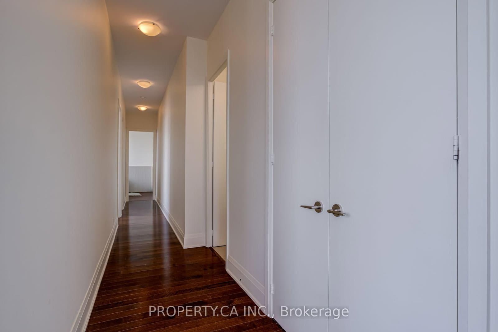 500 Sherbourne Street, Unit 3404 thumbnail 11