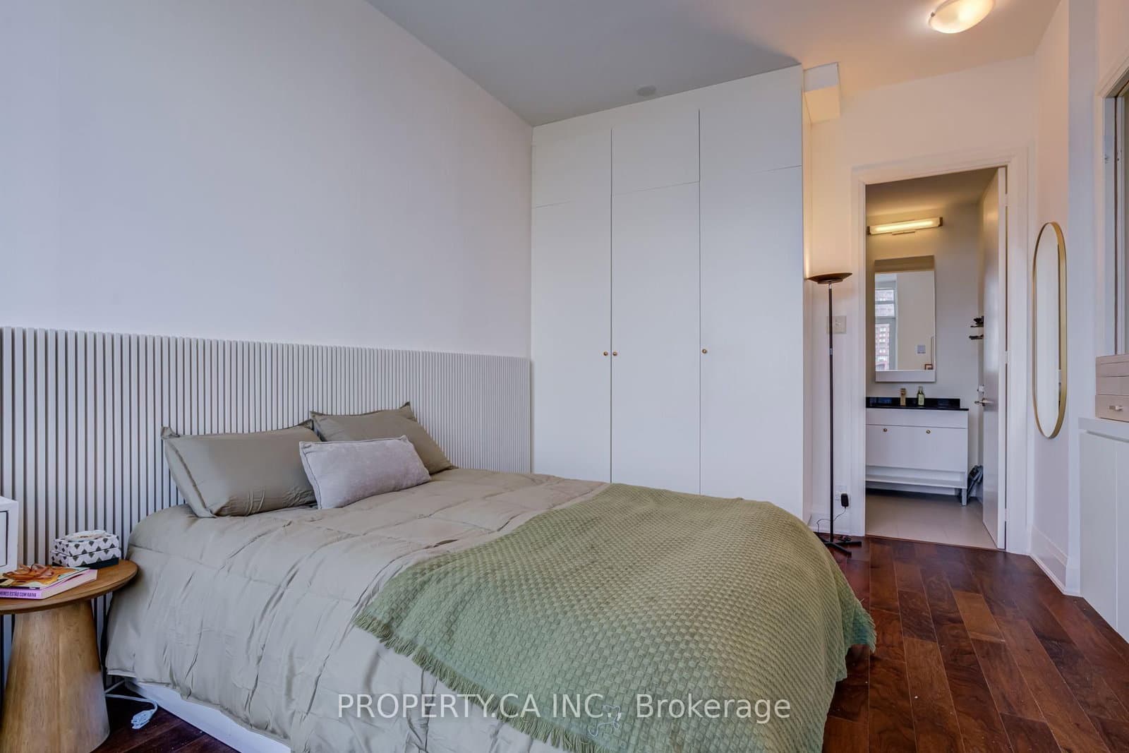 500 Sherbourne Street, Unit 3404 thumbnail 13