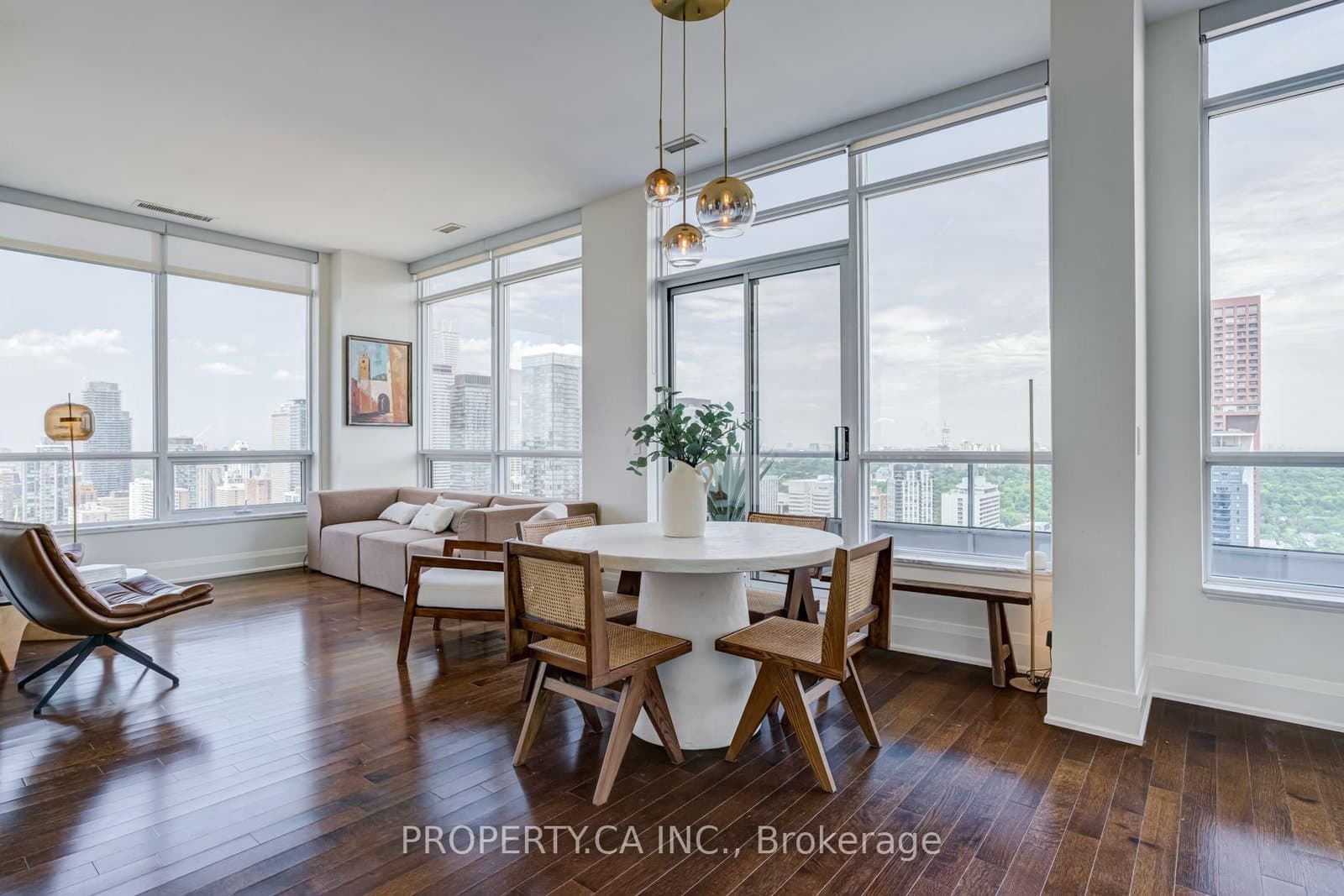 500 Sherbourne Street, Unit 3404 thumbnail 3