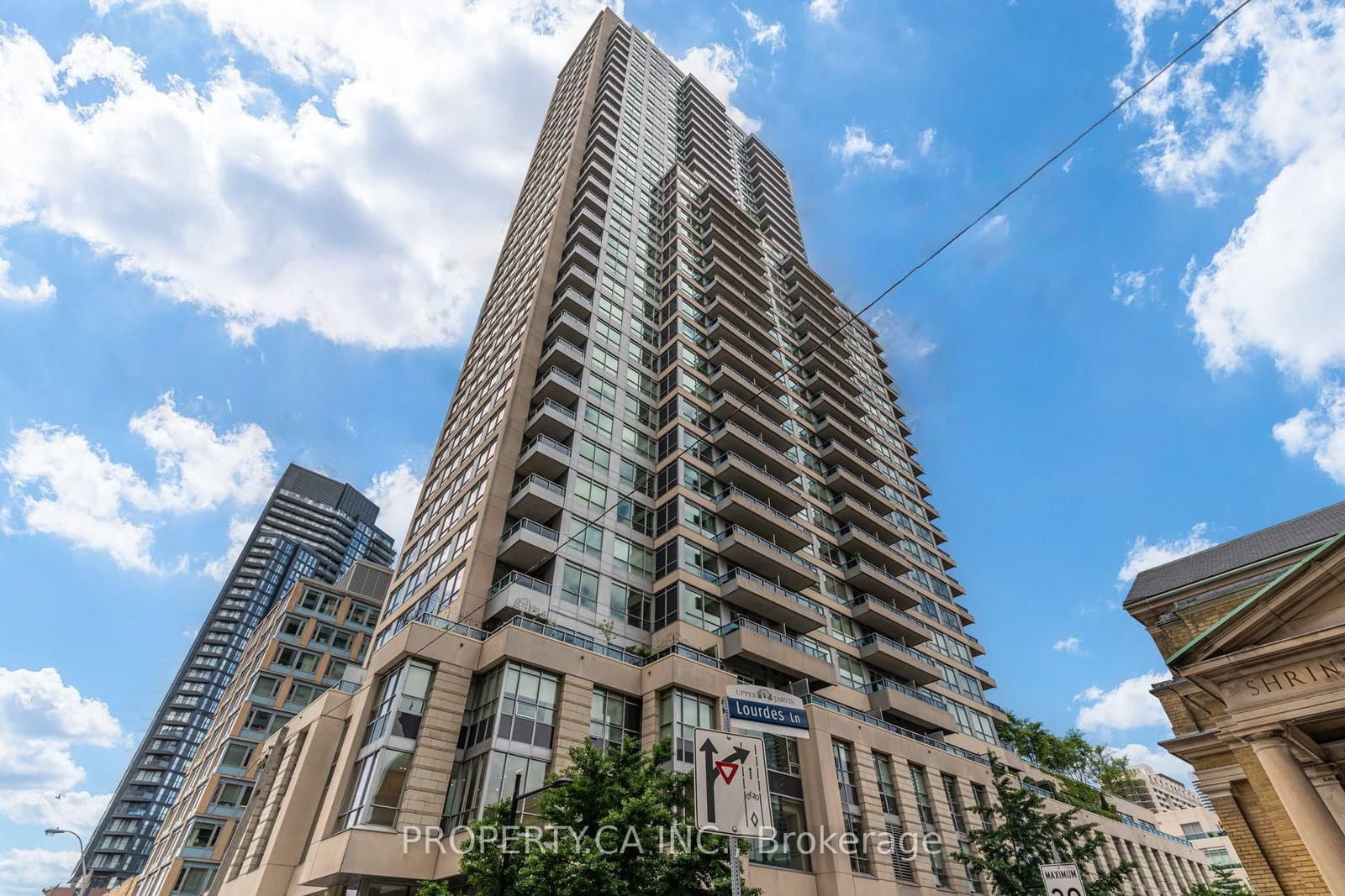 500 Sherbourne Street, Unit 3404 thumbnail 32
