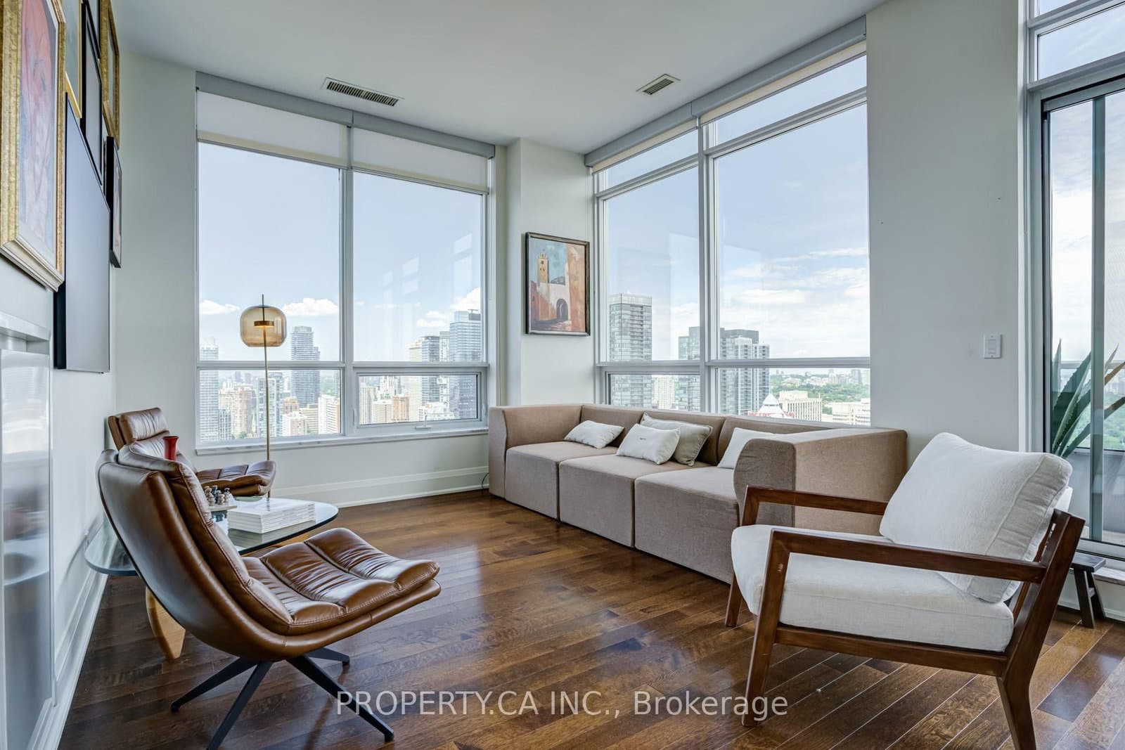 500 Sherbourne Street, Unit 3404 thumbnail 5