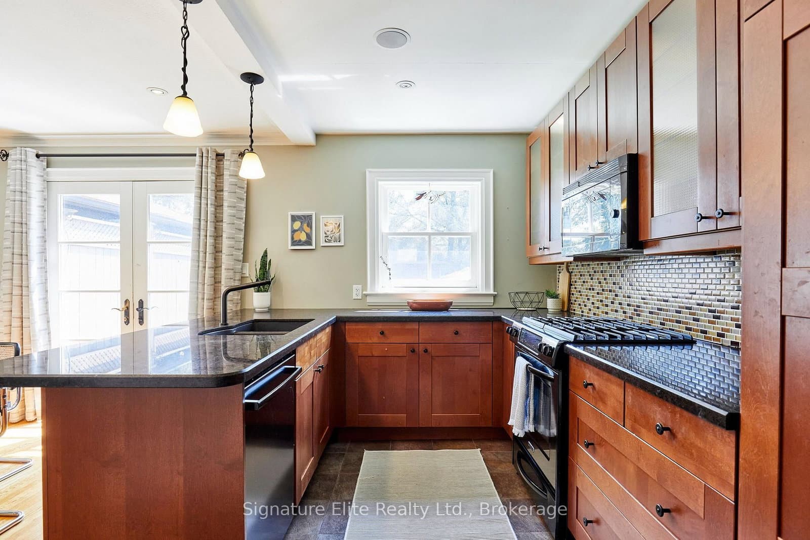153 Parkhurst Boulevard thumbnail 10