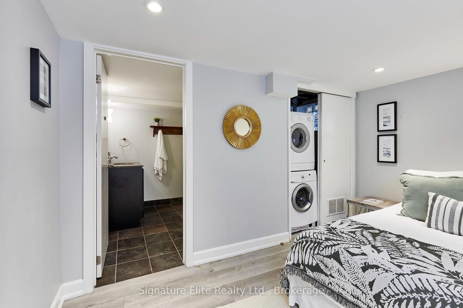 153 Parkhurst Boulevard thumbnail 20