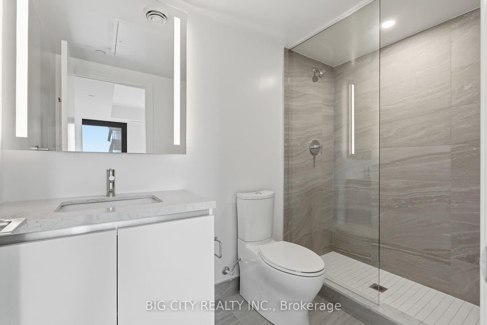 25 Frederick Todd Way, Unit 1407 thumbnail 16
