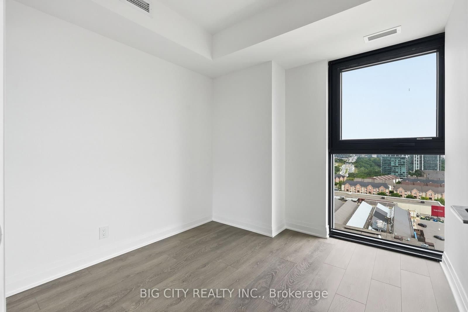 25 Frederick Todd Way, Unit 1407 thumbnail 17
