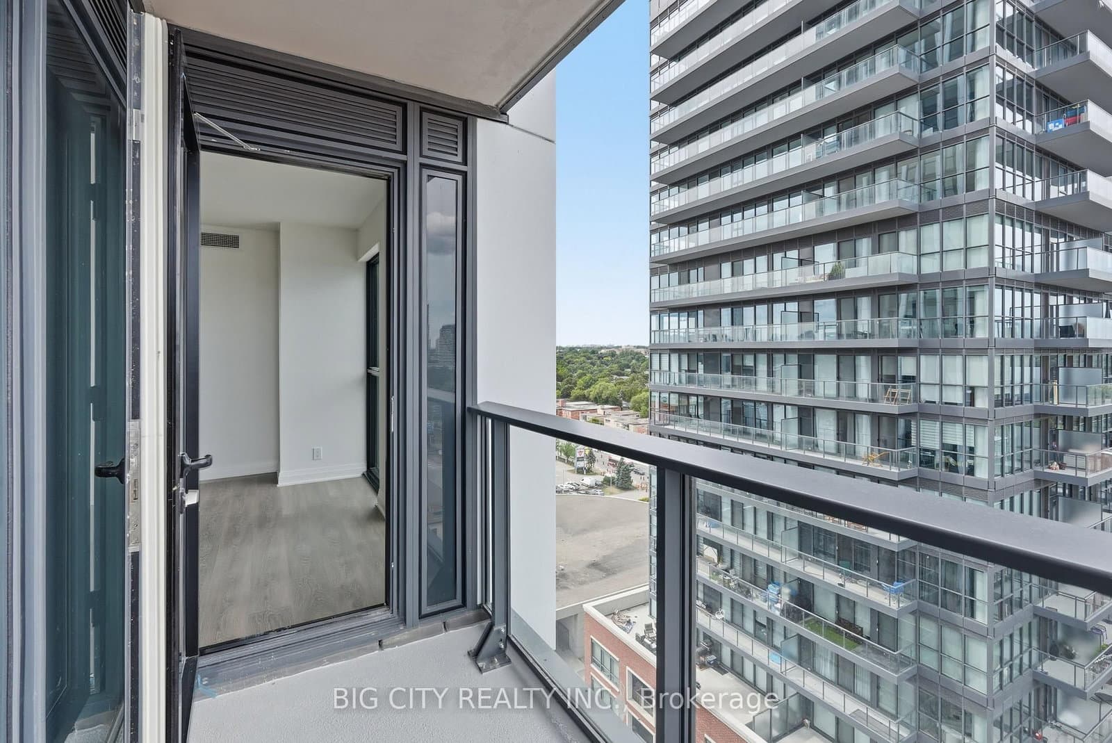 25 Frederick Todd Way, Unit 1407 thumbnail 22