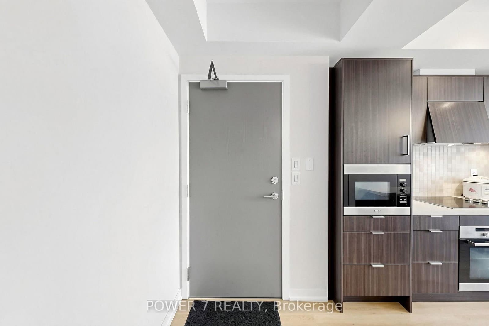 21 Widmer Street, Unit 4207 thumbnail 32