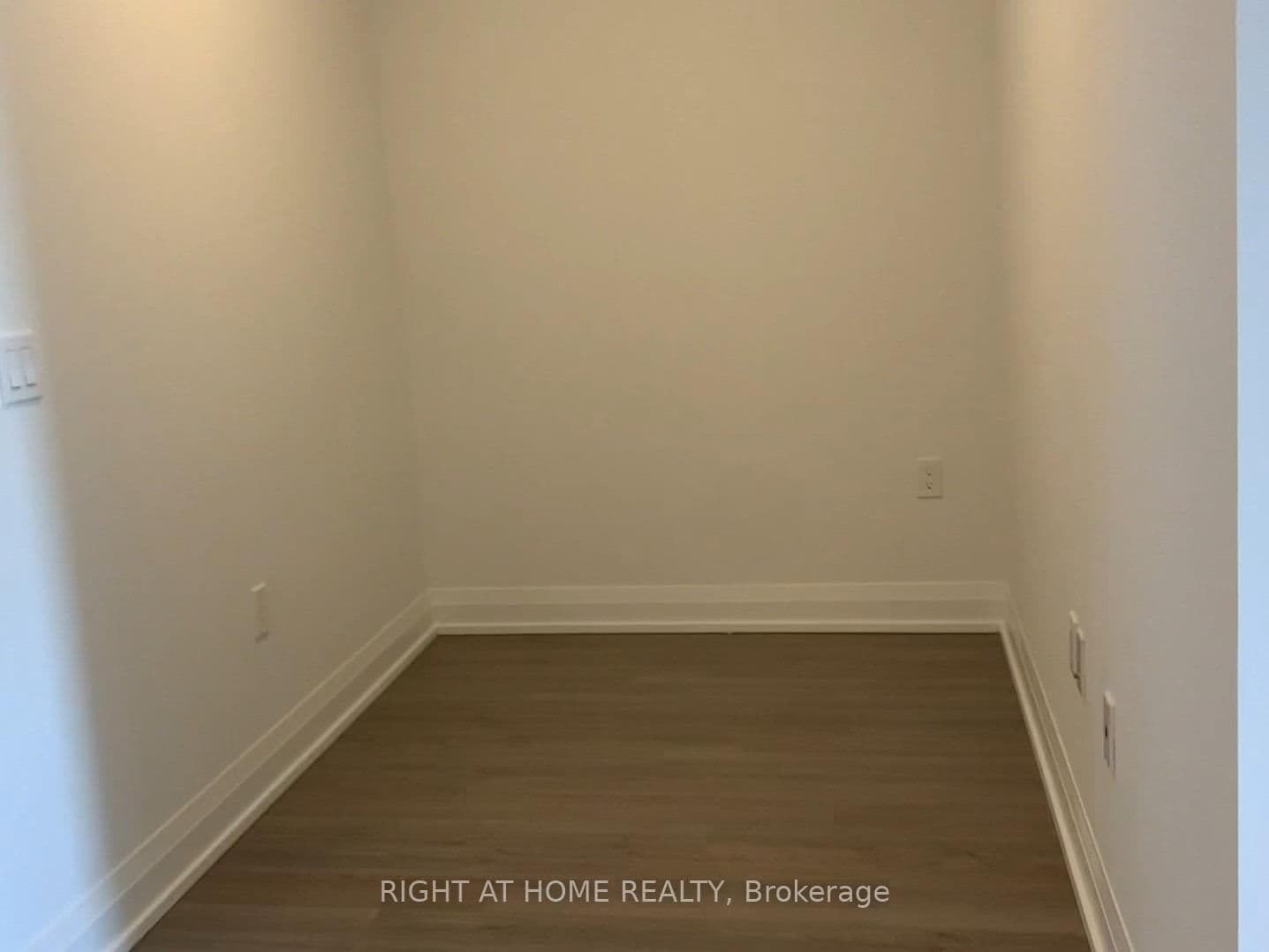 77 Mutual Street, Unit 1410 thumbnail 5