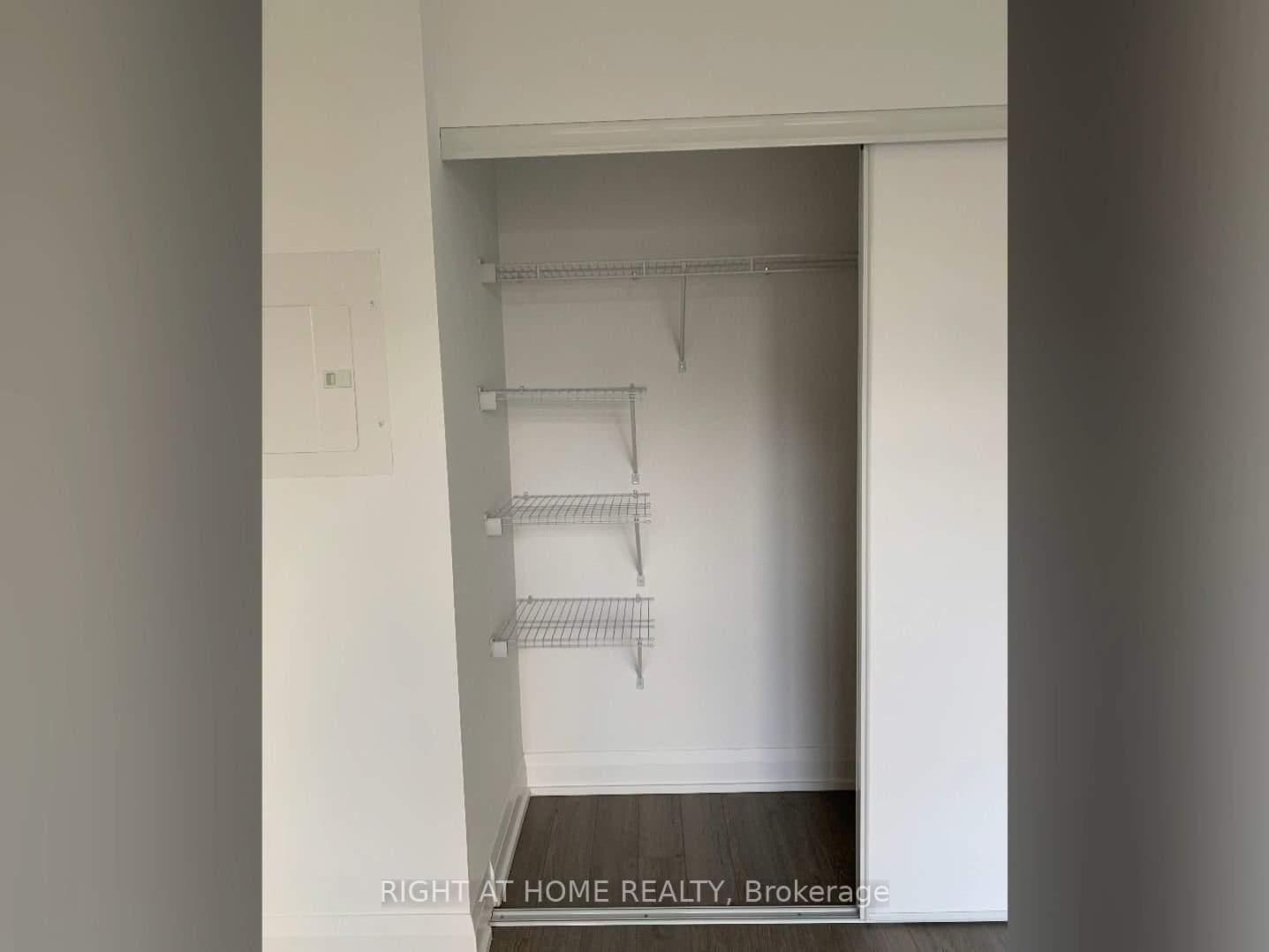 77 Mutual Street, Unit 1410 thumbnail 9