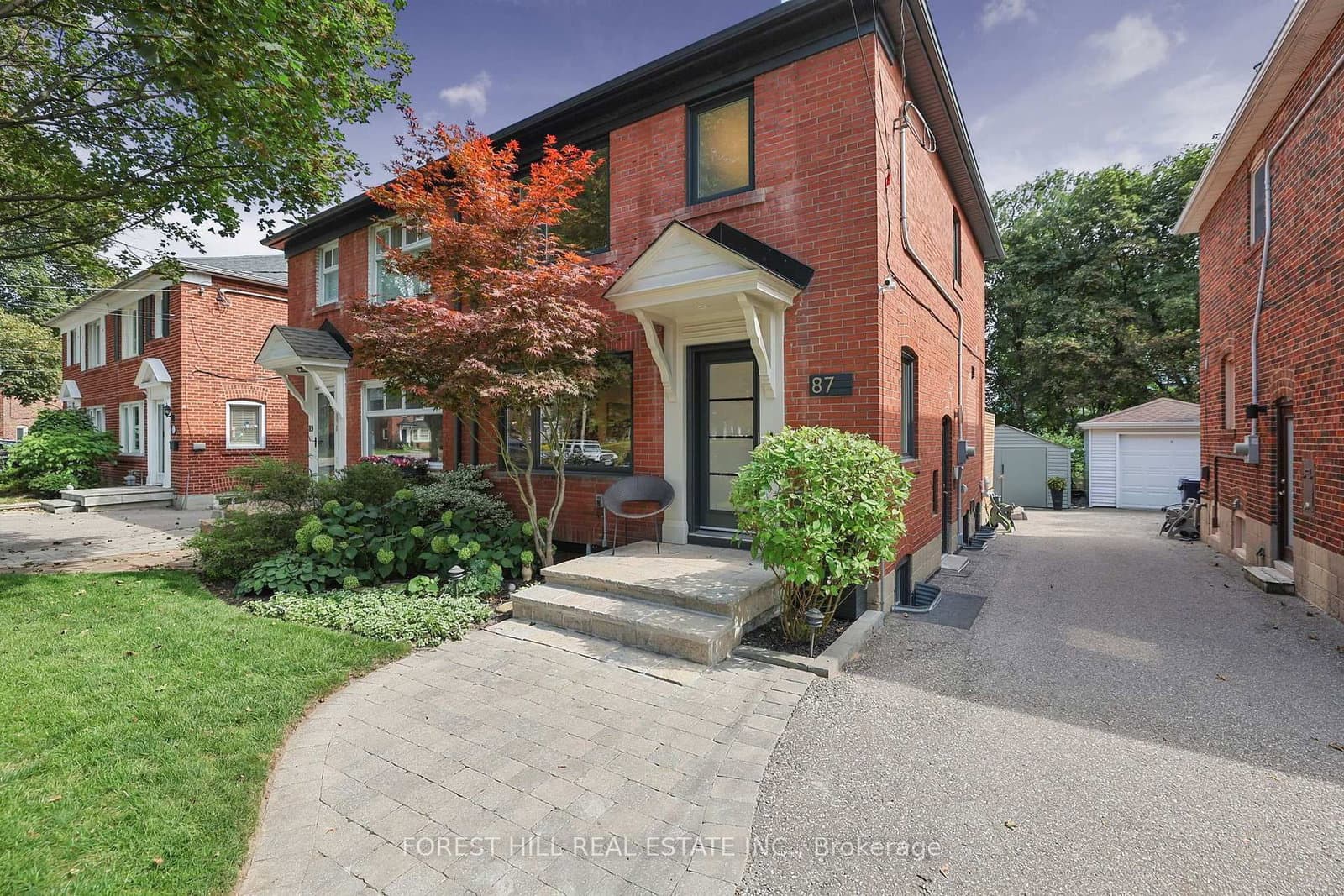 87 Thursfield Crescent - Image 1