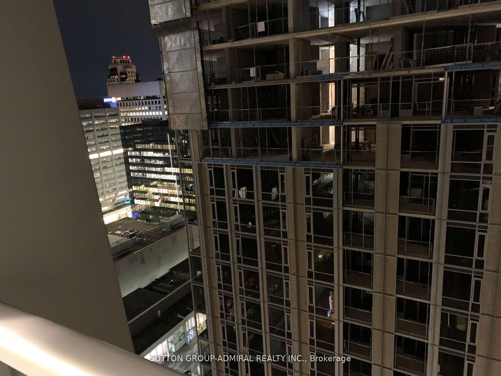 1 Yorkville Avenue, Unit 2203 thumbnail 16