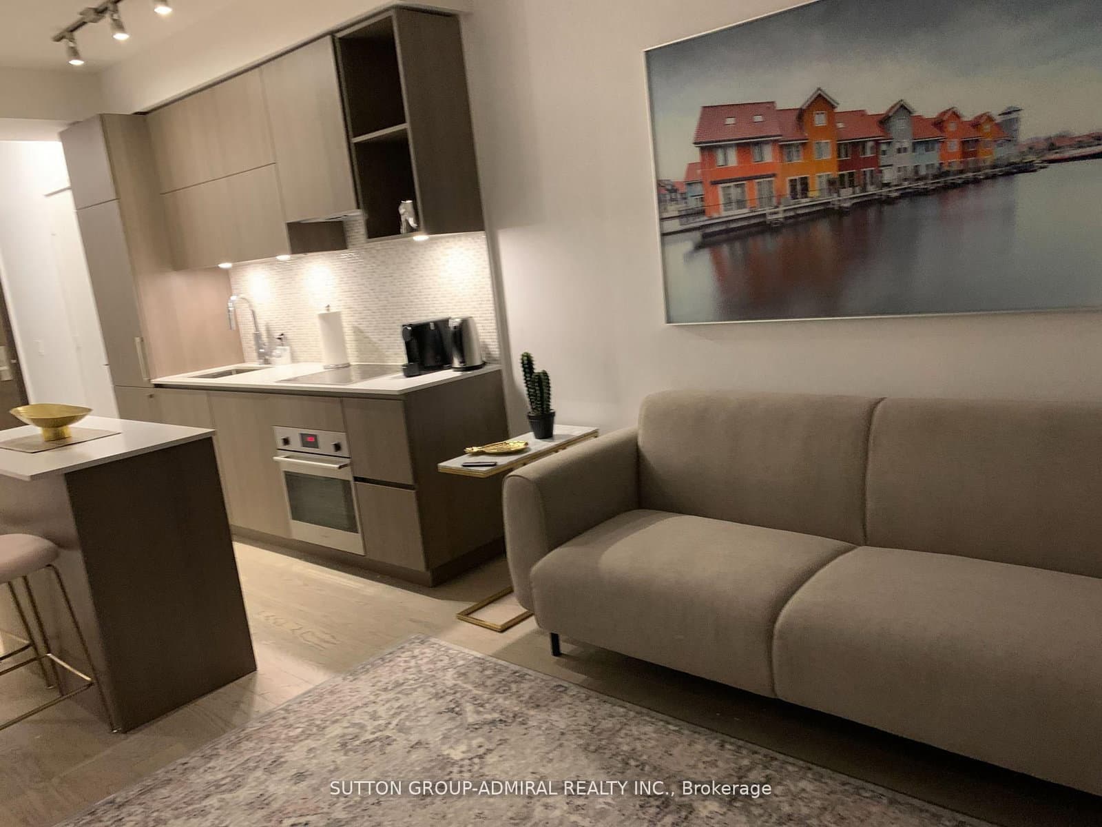 1 Yorkville Avenue, Unit 2203 thumbnail 5