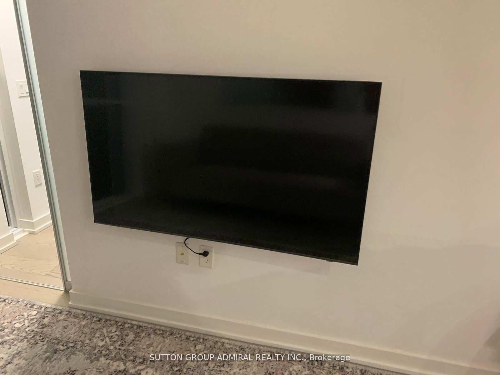 1 Yorkville Avenue, Unit 2203 thumbnail 6