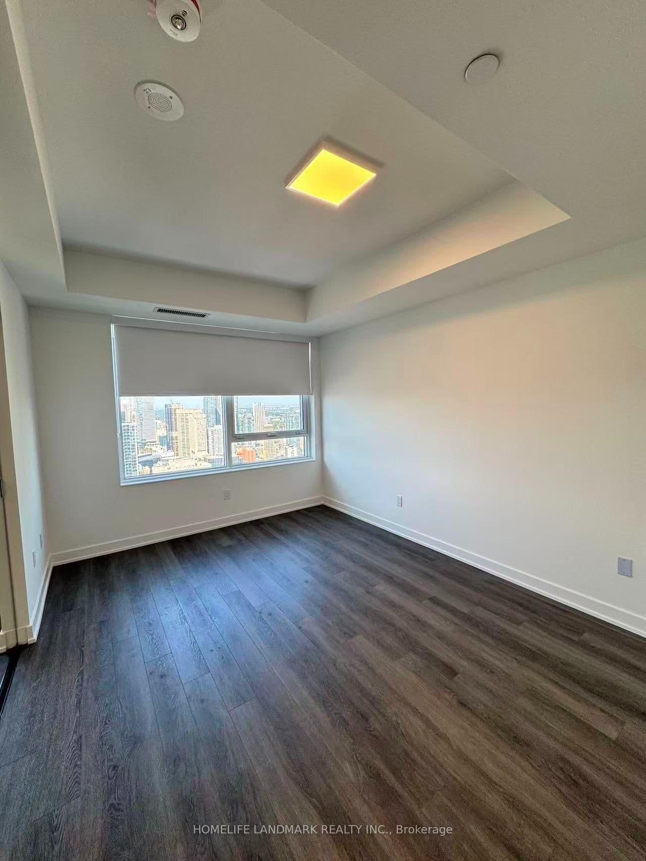 609 Sherbourne Street, Unit 4903 thumbnail 4