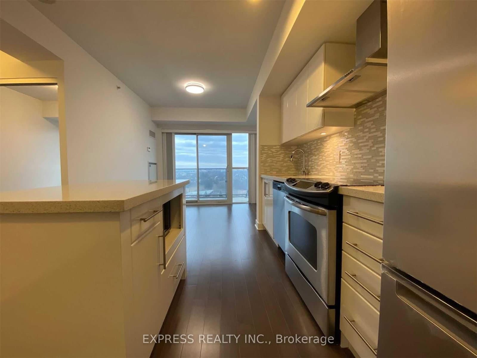 58 Orchard View Boulevard, Unit 1601 thumbnail 7
