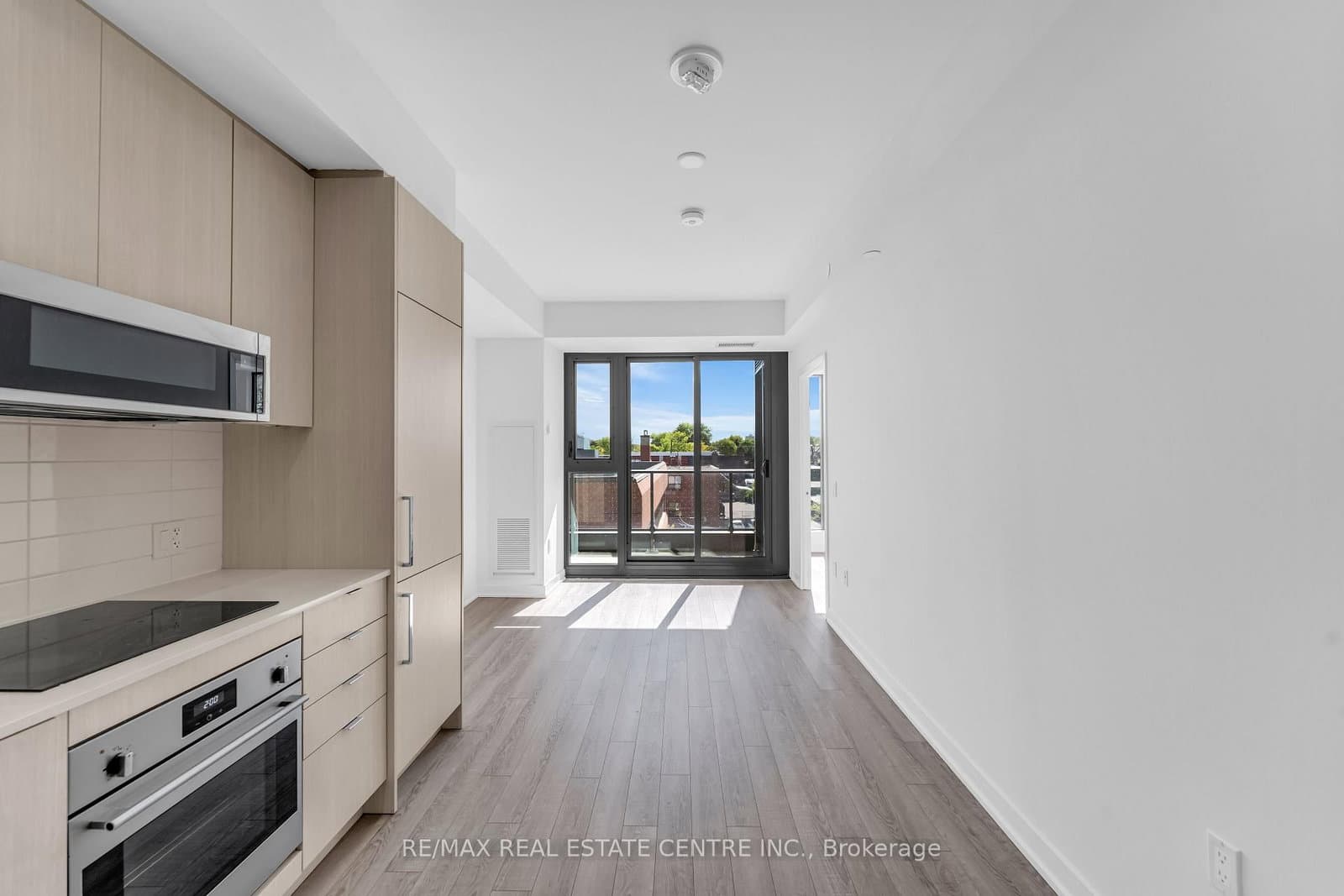 250 Lawrence Avenue W, Unit 422 thumbnail 11
