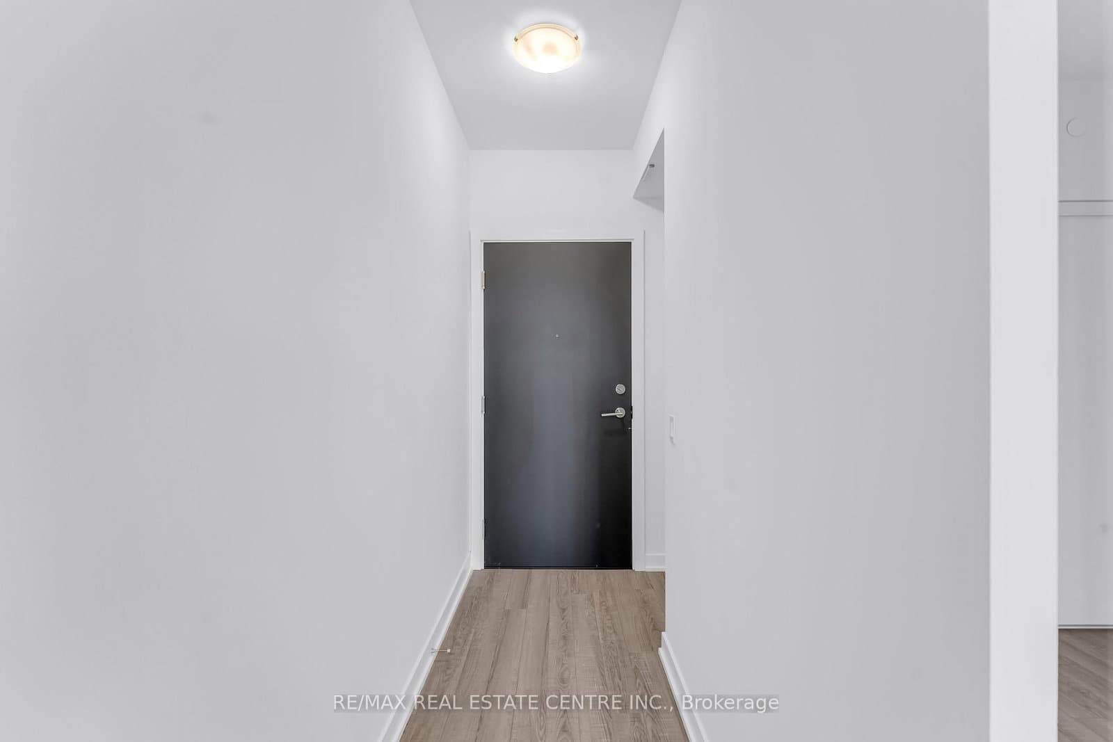 250 Lawrence Avenue W, Unit 422 thumbnail 4