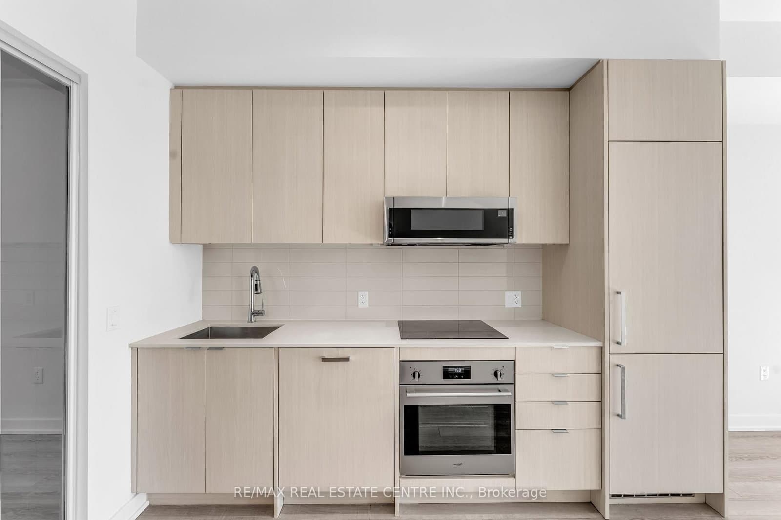 250 Lawrence Avenue W, Unit 422 thumbnail 9