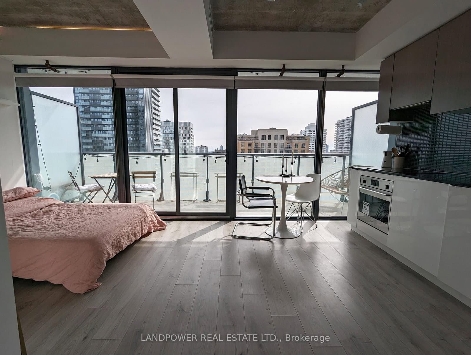 161 Roehampton Avenue, Unit 1611 - Image 1