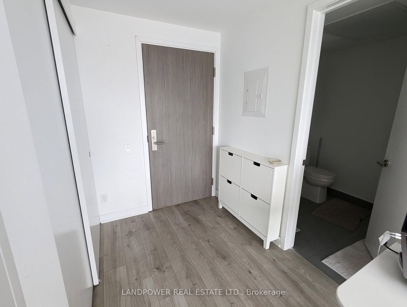161 Roehampton Avenue, Unit 1611 thumbnail 15