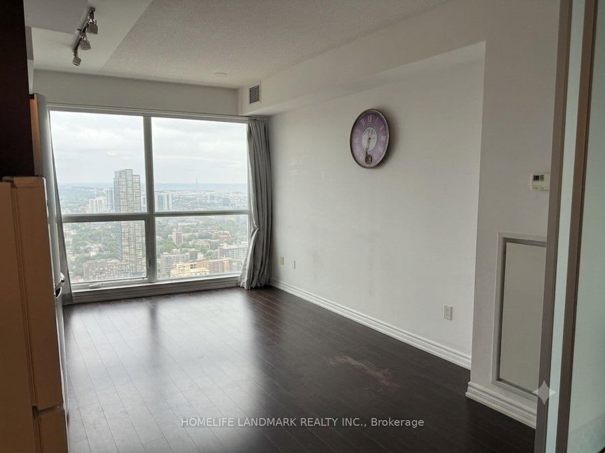 386 Yonge Street, Unit 4206 thumbnail 7