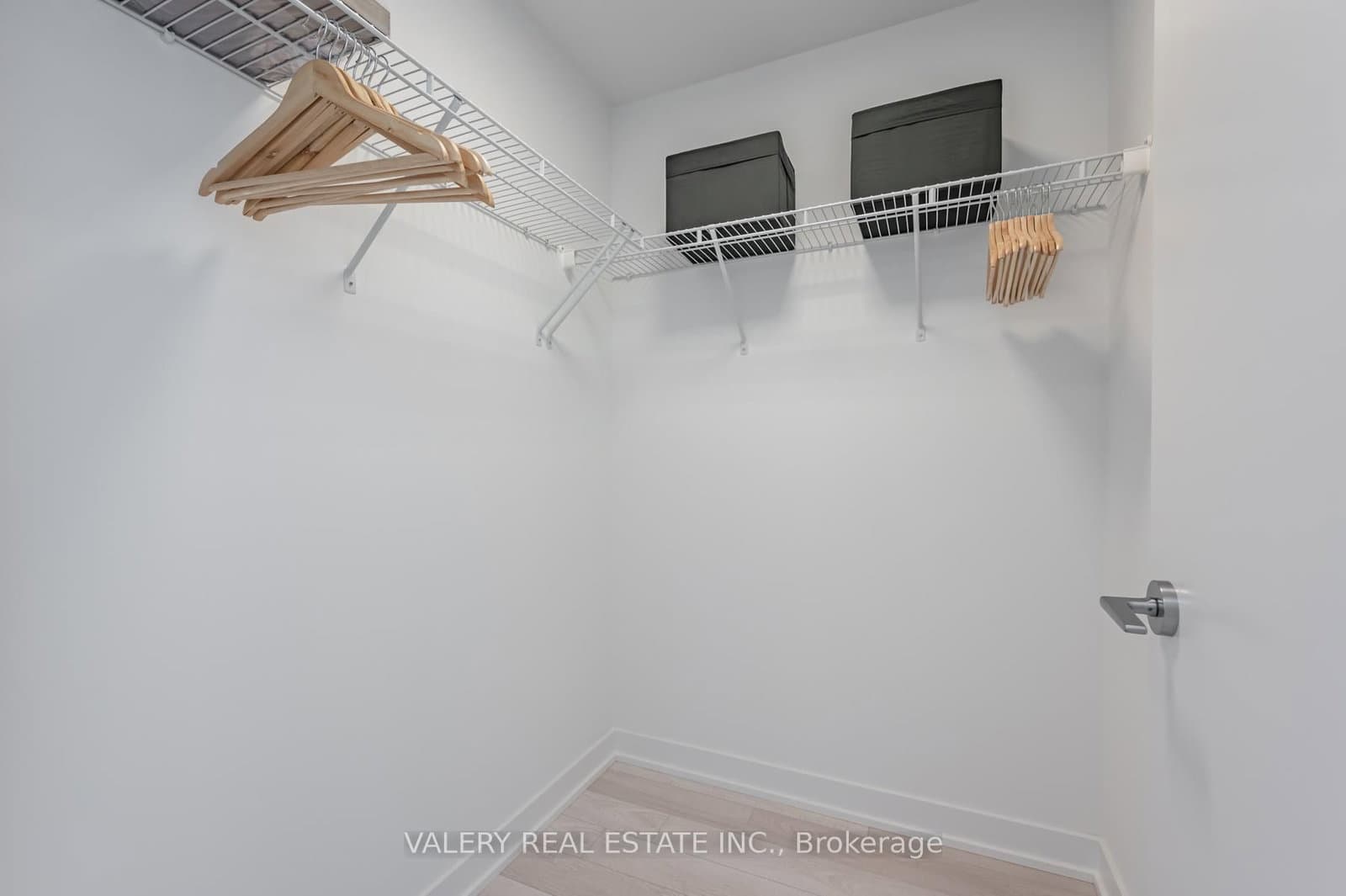357 King Street W, Unit 3109 thumbnail 12