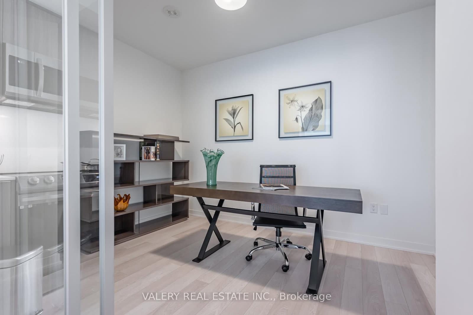 357 King Street W, Unit 3109 thumbnail 7
