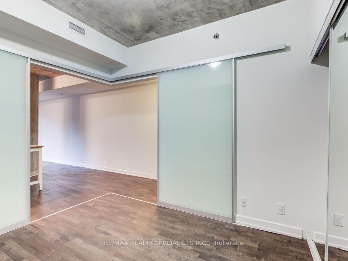 15 Beverley Street, Unit 304 thumbnail 11