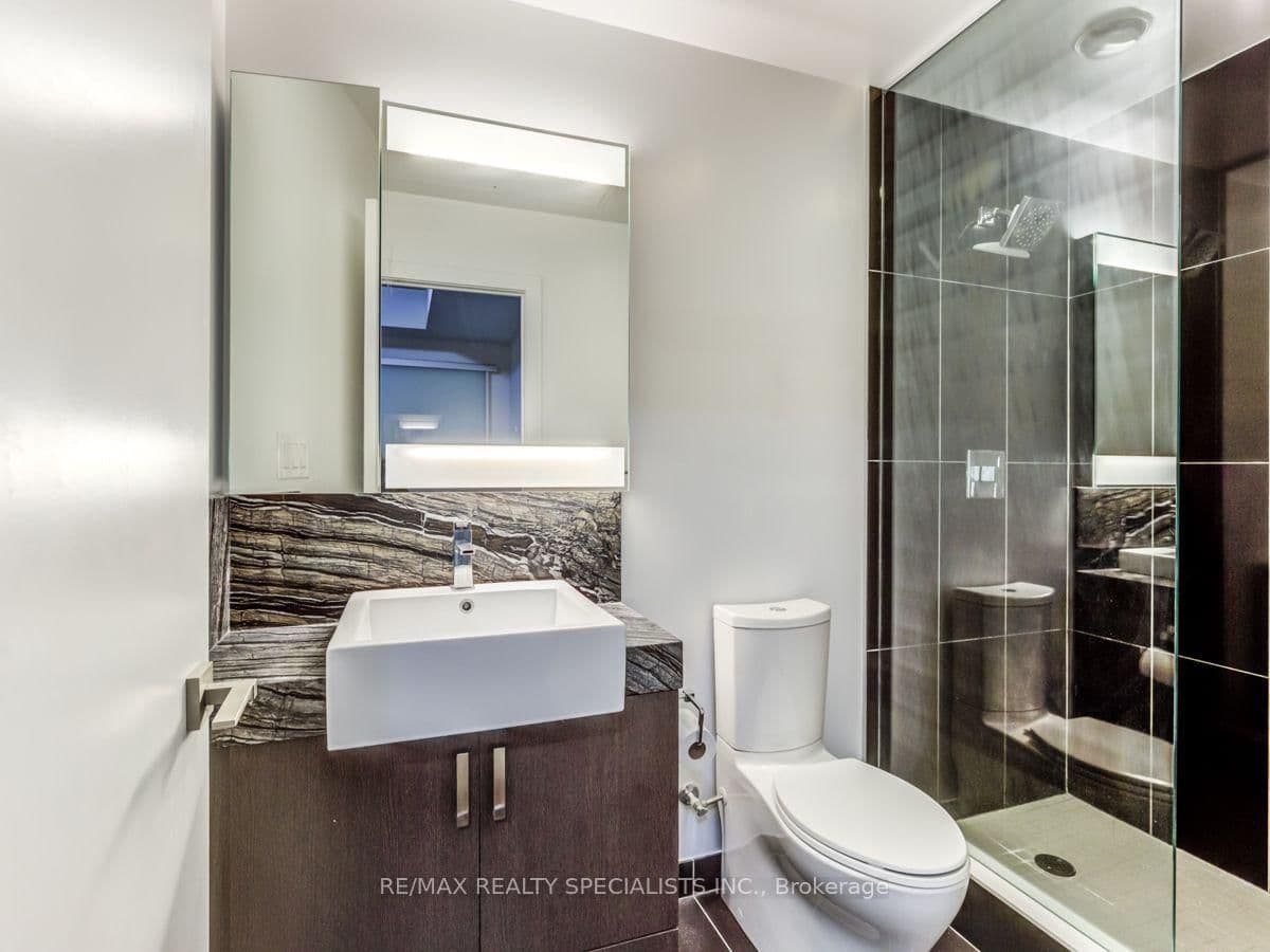 15 Beverley Street, Unit 304 thumbnail 12