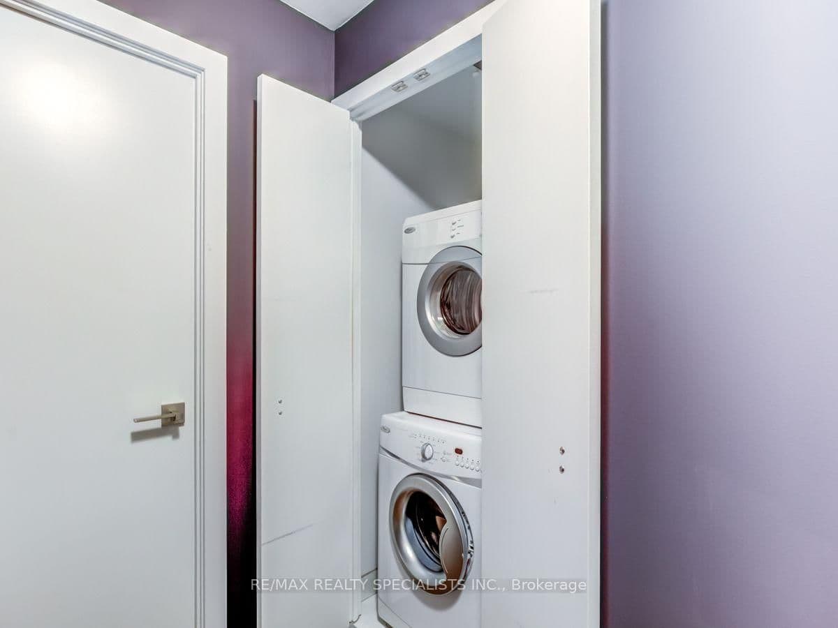 15 Beverley Street, Unit 304 thumbnail 15
