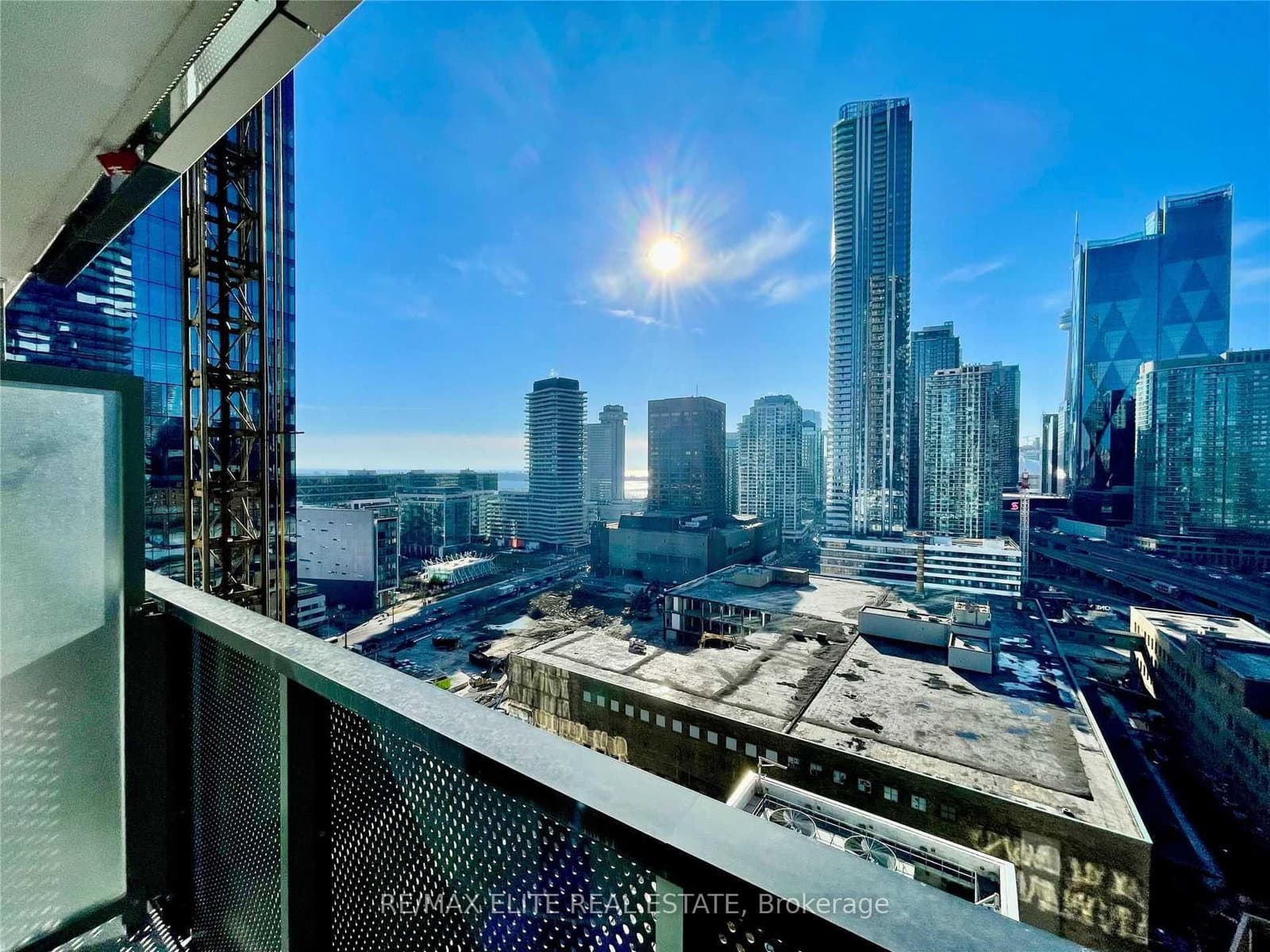 138 Downes Street, Unit 1912 thumbnail 7