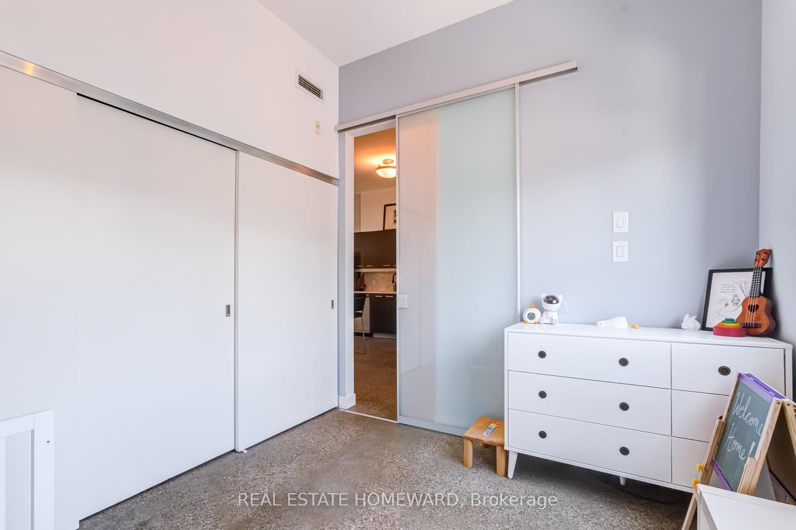 549 King Street E, Unit 310 thumbnail 14