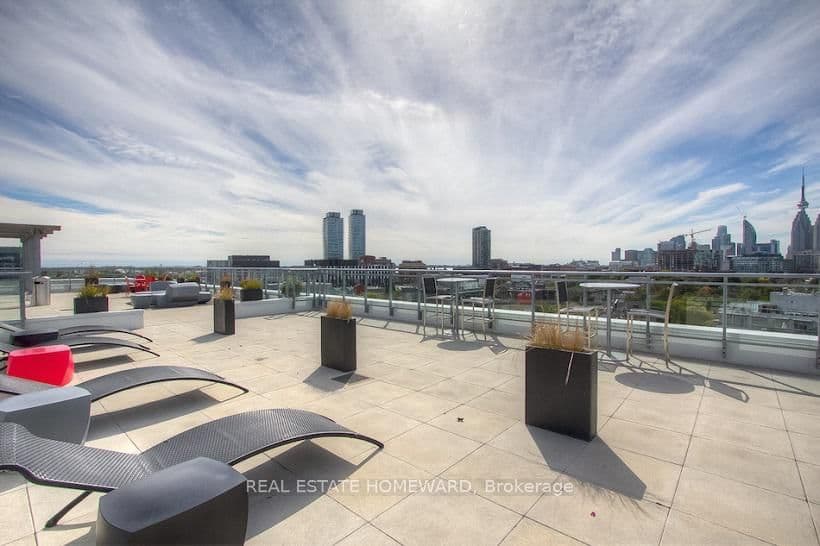 549 King Street E, Unit 310 thumbnail 24